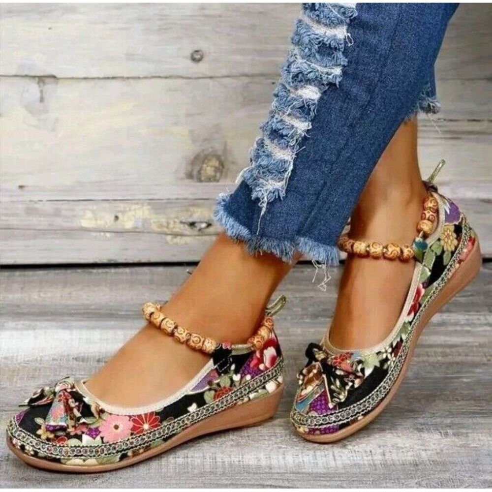 Floral Embellished Women's Flats